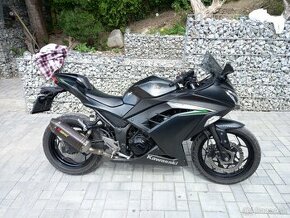 Kawasaki ninja 300