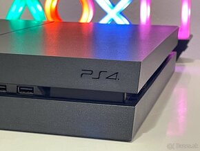 Sony PlayStation 4 500 GB CUH-1200 + hra Uncharted a ovládač - 1