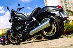 TRIUMPH ROCKET III -MATT PHANTOM BLACK-SLOVENSKA-1 MAJITEL