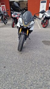 Aprilia Tuono V4 Factory