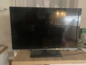 Televízor PANASONIC Viera TX-L32X5E