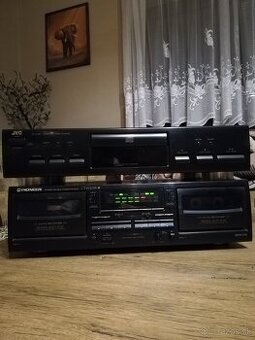 Pioneer Deck, JVC player - 1