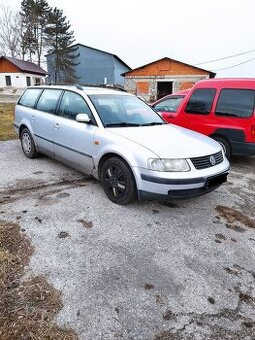 Rozpredám na ND VW Passat B5 variant 1,6