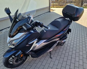 Honda Forza 300 , 11600km, r.v. 2019