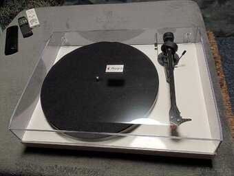 PRO-JECT DEBUT CARBON - 1