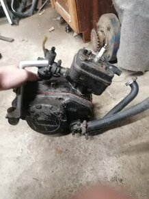 Motor 2t 70ccm