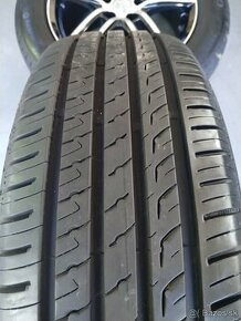 215/65 R 17 letné. - 1