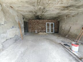 Prenájom komerčného priestoru/hala/ 130 m2,Oravská Polhora