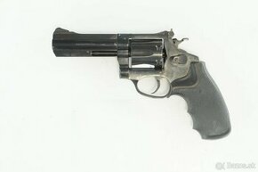 Revolver Rossi, 357 Magnum, 4'' hlaveň
