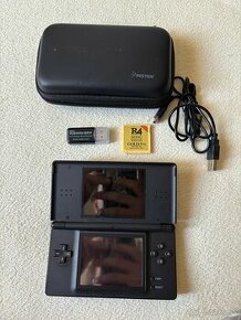 Nintendo DS Lite, R4 Gold Pro karta - 1