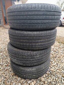 Pneumatiky R17 215/55 Pirelli