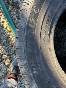 MADADOR ZIMNE PNEU  205/70 R15C