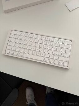 Predám - Apple magic keyboard