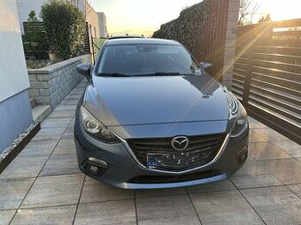 Predam auto Mazda 3