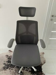 Kancelárska ergonomická stolička - 1