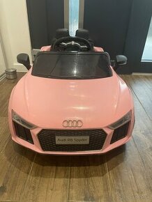 Audi r8 ružová