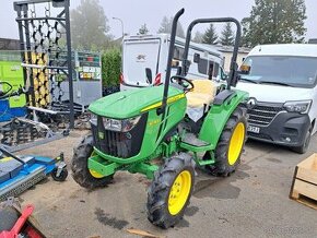 JOHN DEERE 3036E 4X4