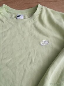 nike mikina velkost L