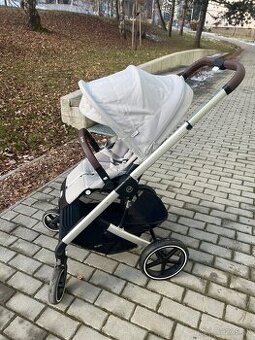 Cybex Balios S Lux 2024