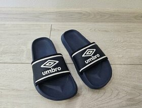 Šľapky Umbro veľ.31