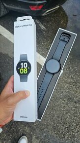 Inteligentné hodinky Samsung Galaxy Watch 5 LTE 44mm - 1