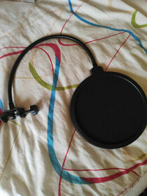 Pop filter