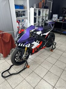 Aprilia RSV4