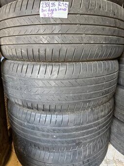 Letne pneu 235/55 R19 Bridgestone rv2022