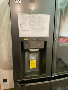 Americká chladnička LG GSXE90EVAD