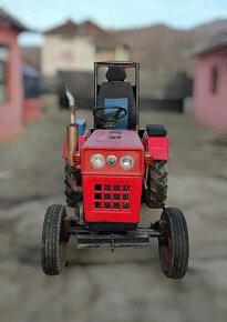 Traktor Hebei 150