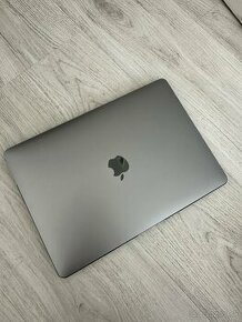 Apple Macbook pro 2020 13 palcový - 1