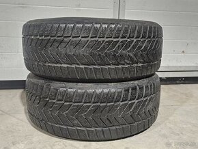 Zimné Pneu Vredestein 215/55 R16