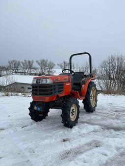 japonský malotraktor KUBOTA GB20 s rotavatorom