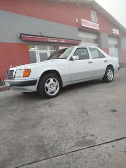 Mercedes  w124. - 1