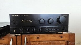 Pioneer A-717 mkII - 1