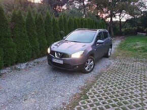 Nissan Qashqai 2,0 benzín automat - 1