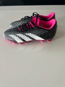 Predám detske kopačky adidas Predator Junior č.35