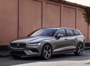 Volvo V60 B4 inscription mod.rok 2022