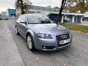 Audi A3 1,6 MPi - Digitální klimatizace - 1