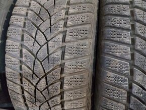 Pneu 205/45R18