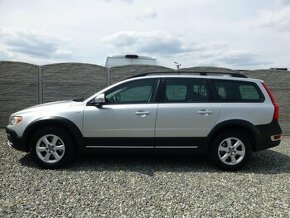 Volvo XC70 2.4D5 4x4 SUMMUM AWD VÝHŘEV/1A