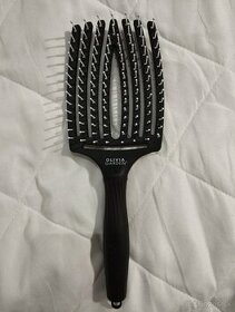 Kefa na vlasy Olivia Garden Fingerbrush Ionic Bristles