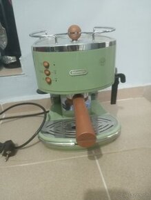 DeLonghi retro kávovar