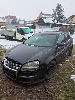 Rozpredám VW Jetta Mk5 (golf) 2.0 tdi DSG