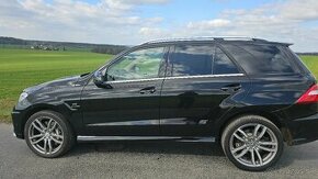 MB ML63 AMG 8V-4MATIC-BITURBO 386KW