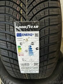 Predám  CELOROČNÉ pneu255/45R19 100W GOODYEAR VECTOR 4season