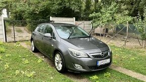 Opel Astra 1.4 turbo benzín