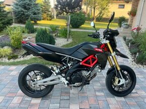 Aprilia DORSODURO Factory 750