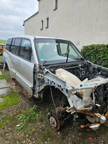 Mitsubishi pajero 2003 3.2 did v60