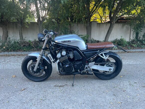 Yamaha Fazer 600 Cafe Racer - 1